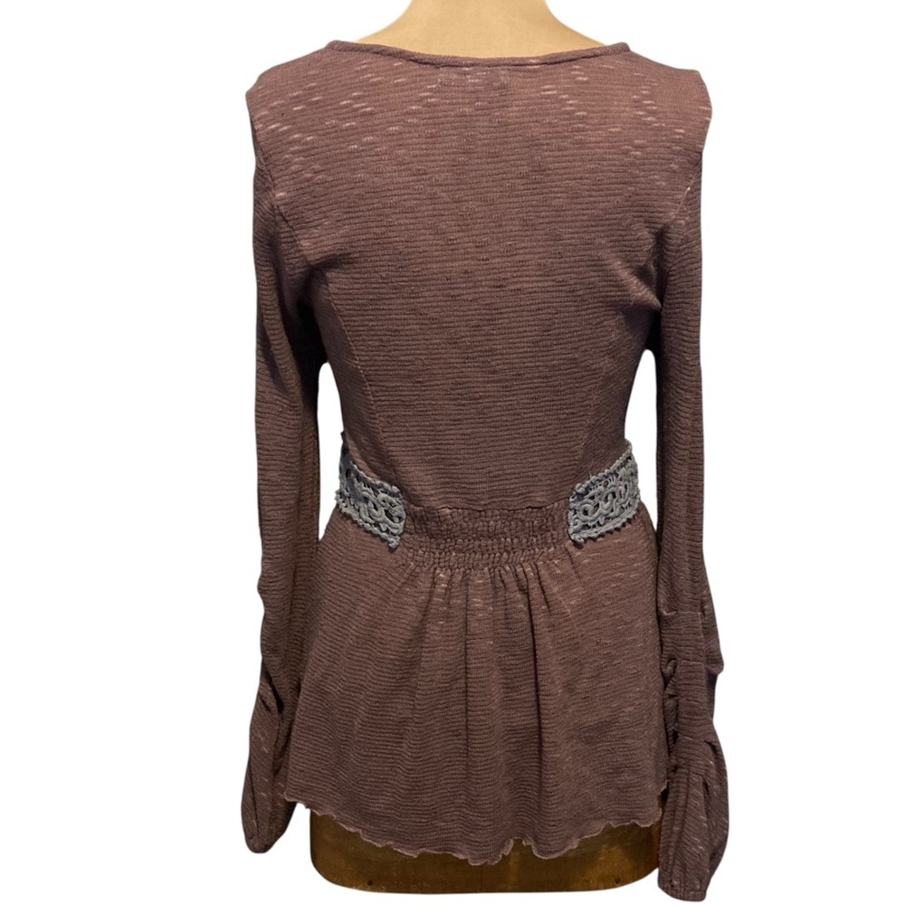 Cotton Blend Knit Purple Tunic Top w/Long Bell Sleeves Embellished with Lace - Picture 9 of 9